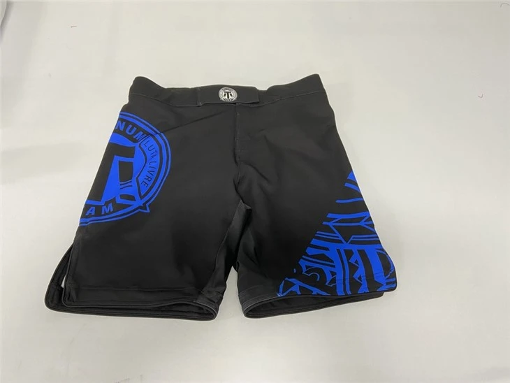 Sérsniðin MMA stuttmynd